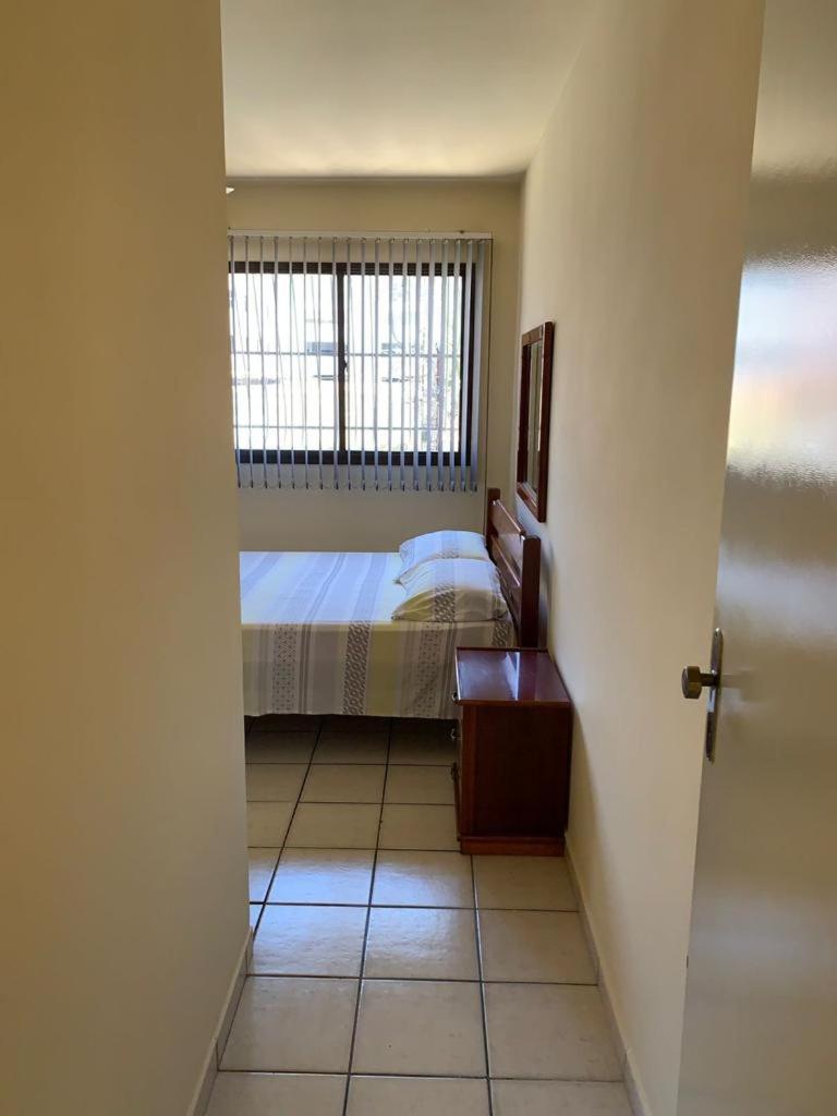 Apto Praia Do Morro, 02 Quartos C Suite, Wi-Fi, Garagem, 1 Andar Escada. غواراباري المظهر الخارجي الصورة