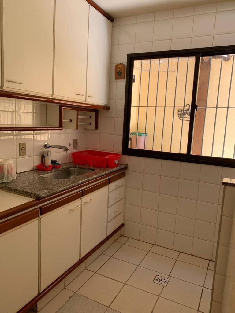 Apto Praia Do Morro, 02 Quartos C Suite, Wi-Fi, Garagem, 1 Andar Escada. غواراباري المظهر الخارجي الصورة